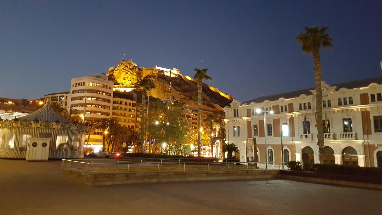 Hotel Maritimo Alicante Exterior foto